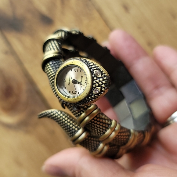 Kenneth Jay Lane watch - Picture 4 of 12